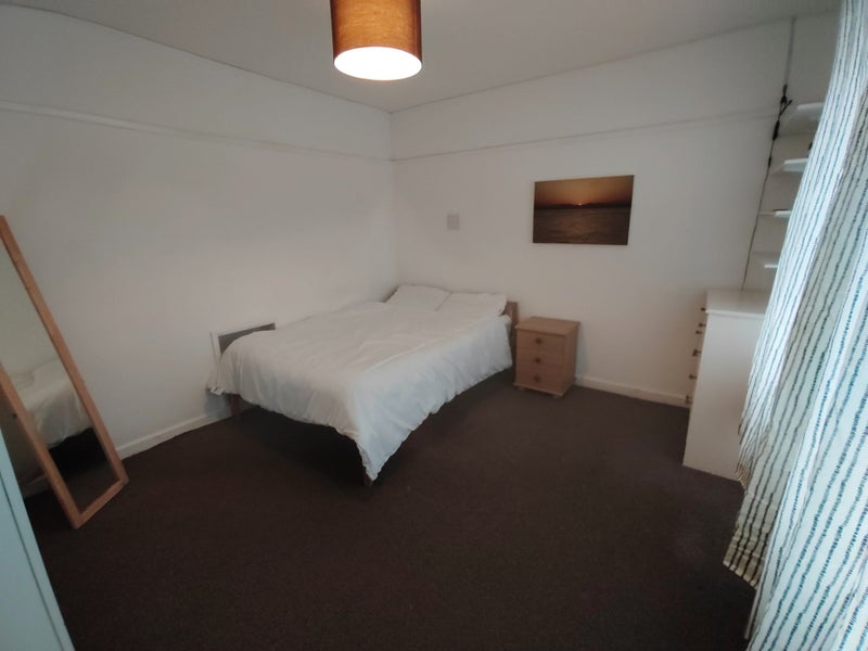'LArge Double room in Romsey Centre' Room to Rent from SpareRoom