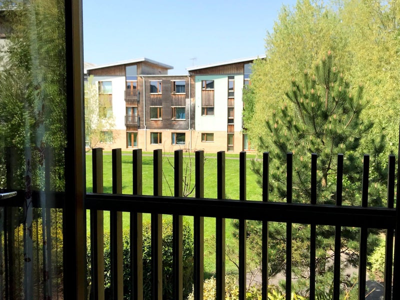 Photo 1: Bedroom view