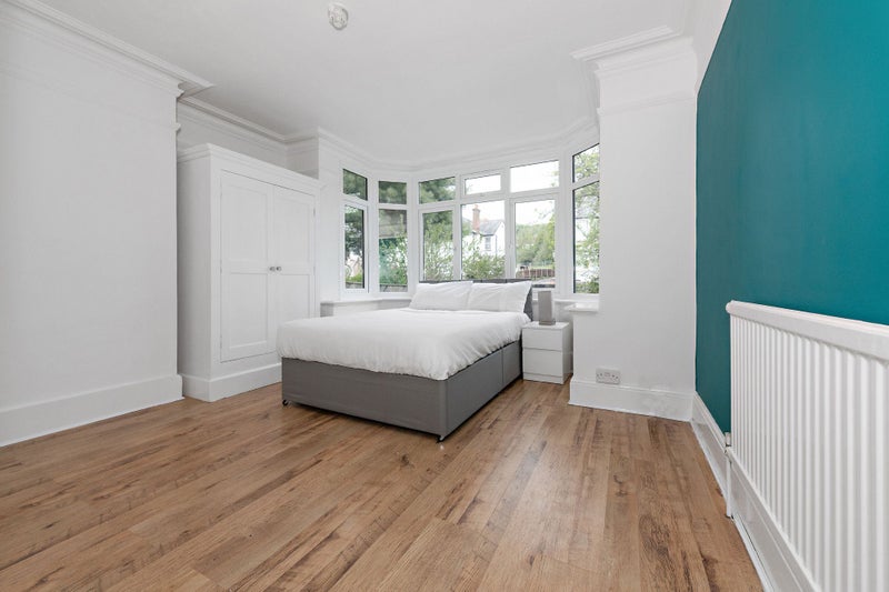 'One Bedroom Studio Flat All Bills included ' Room to Rent from SpareRoom