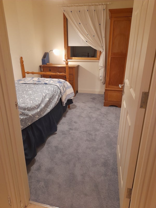 'Lovely Room in Dinas Powys Near Penarth/Cardiff' Room to Rent from SpareRoom