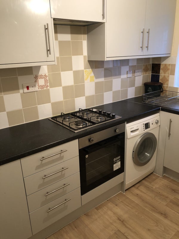 Photo 1: Kitchen