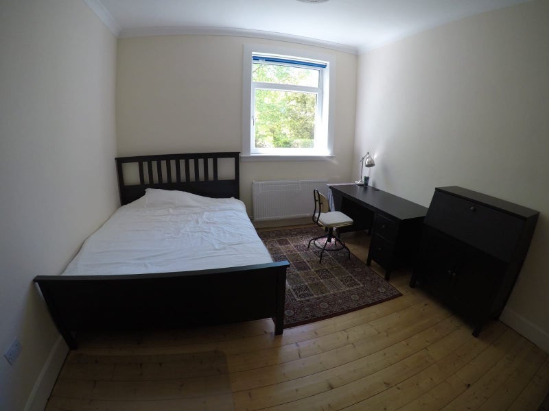 'Double Room to rent in Glasgow / Bearsden' Room to Rent from SpareRoom