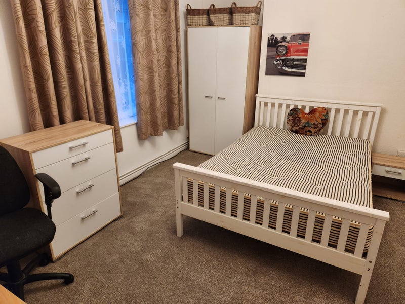 Photo 1: Couples Room £850