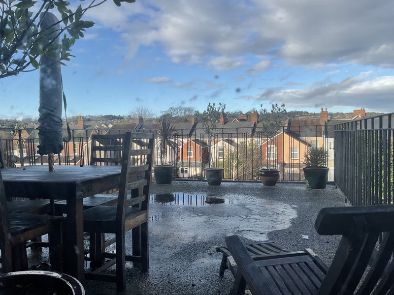Photo 8: Roof terrace