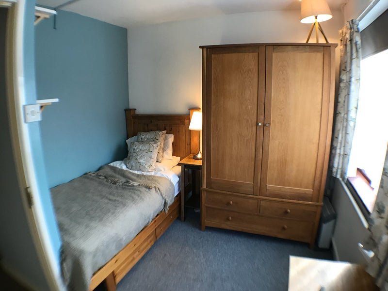 'Single Room To Let In Godalming £550' Room to Rent from SpareRoom