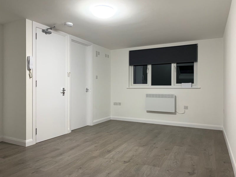 All Inclusive Studio Apartments Available**' Room to Rent from SpareRoom