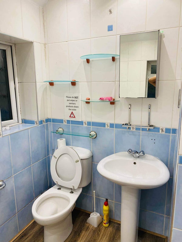 '1 Room for rent near Hillingdon hospital' Room to Rent from SpareRoom