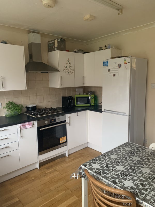 '4 bed house ' Room to Rent from SpareRoom