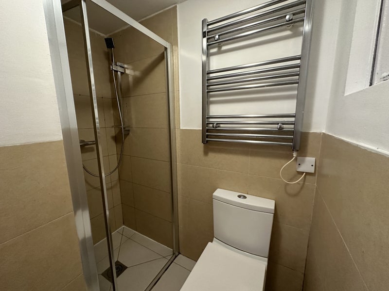 'Studio In Willesden Green (Jubilee Line)' Room to Rent from SpareRoom