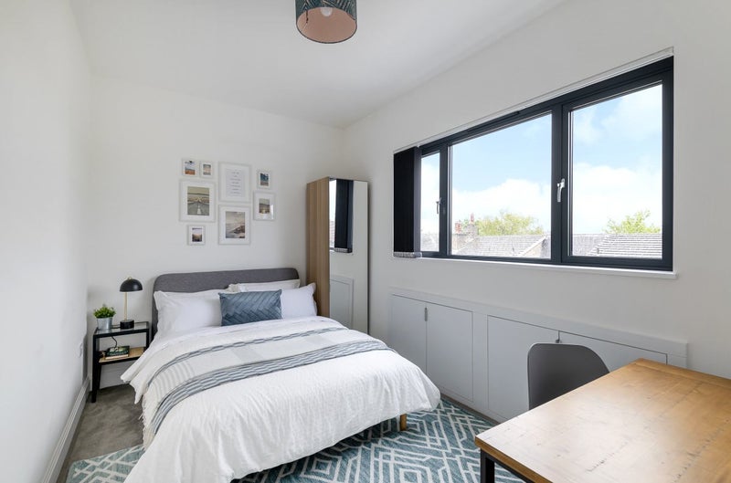 'Top Floor Double Bedroom in Balham ' Room to Rent from SpareRoom