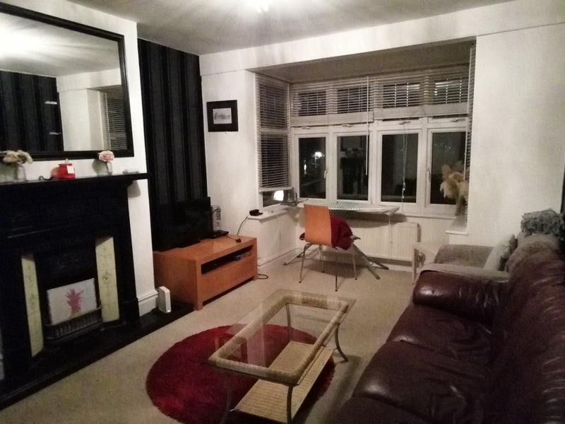 'Large double room in Ealing' Room to Rent from SpareRoom