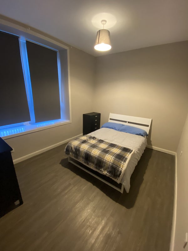 'Spacious Two Bed Flat for Rent in Govan £750pcm' Room to Rent from