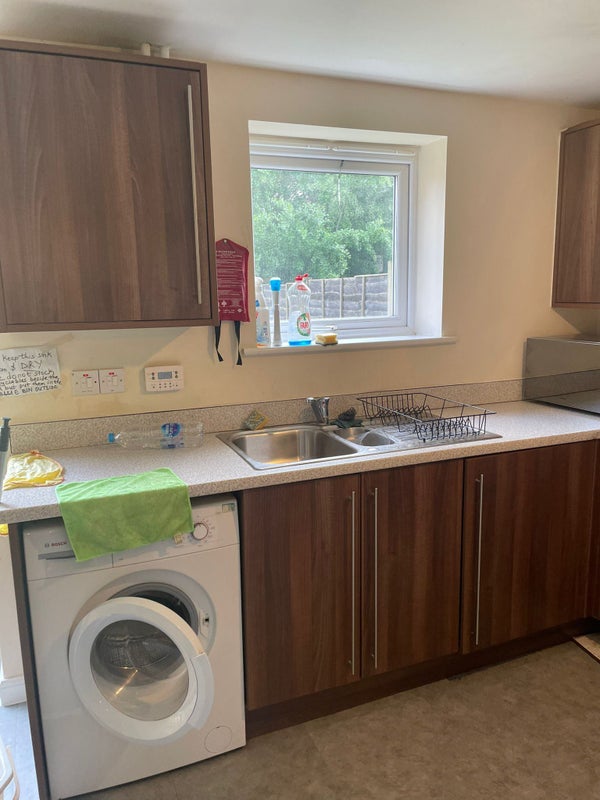 'Cheap single Room ' Room to Rent from SpareRoom