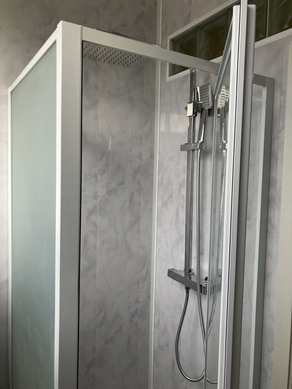 'Beautiful modern flat near Thame town centre' Room to Rent from SpareRoom