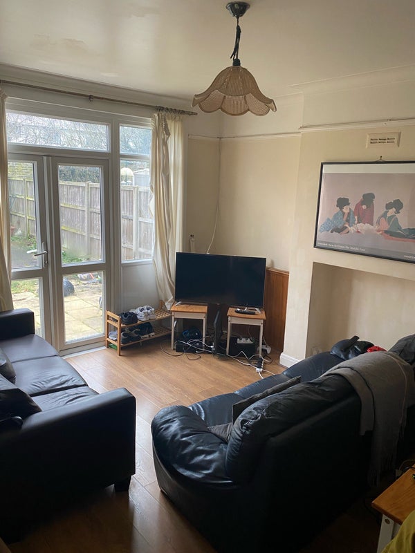 'Small Double Room in Clapham South/Balham House' Room to Rent from