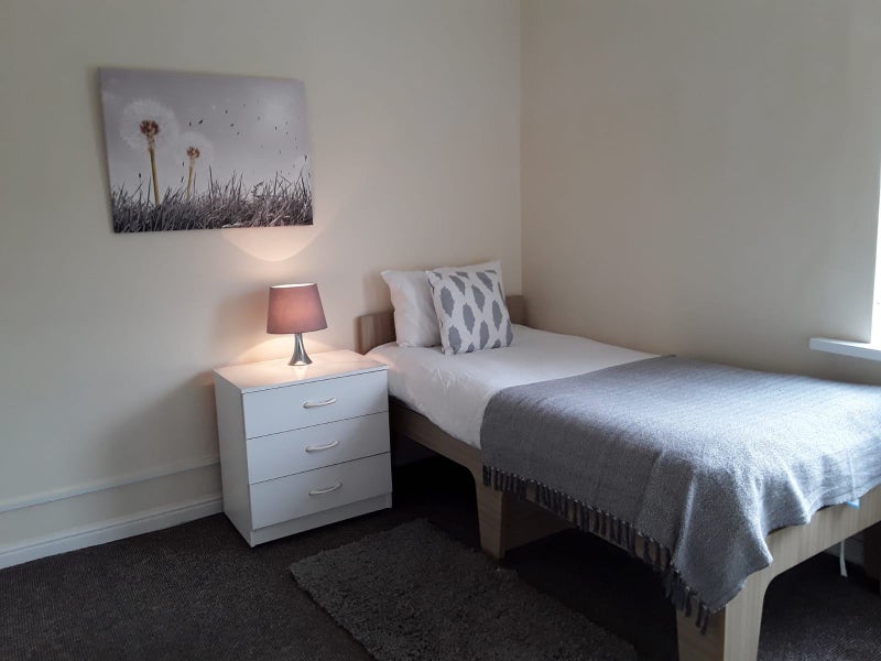 'Furnished Single Room For Rent in Shirebrook' Room to Rent from SpareRoom