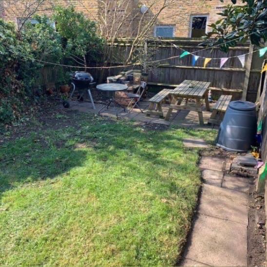 'Single Room on Clapham Common Amazing location ' Room to Rent from SpareRoom