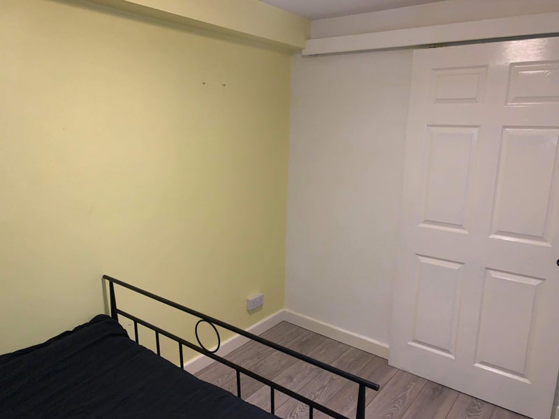 'Double shower room in Whalley range' Room to Rent from SpareRoom