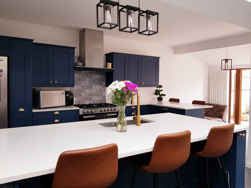 Photo 1: Kitchen