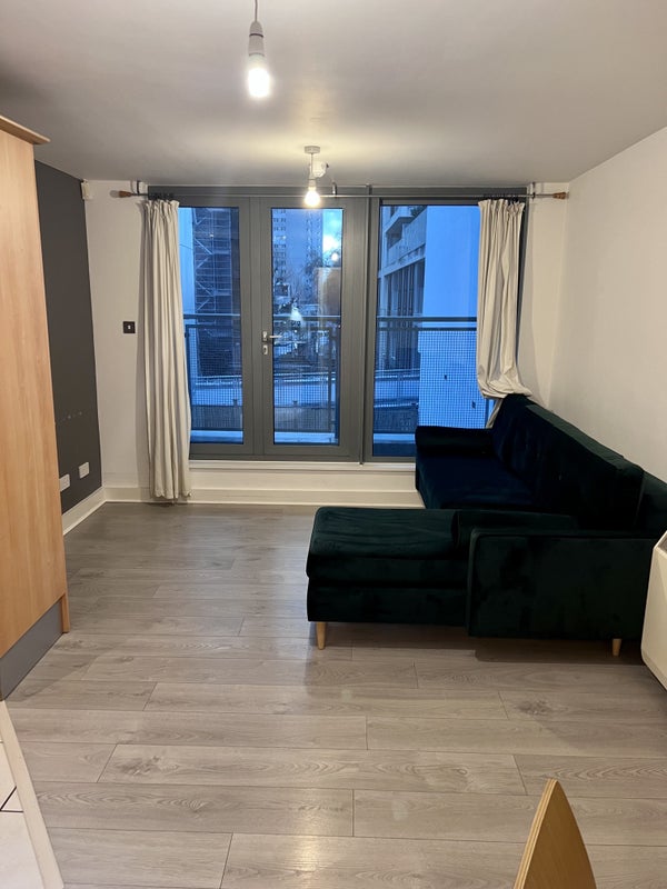 '1 bedroom flat in Wandsworth ' Room to Rent from SpareRoom