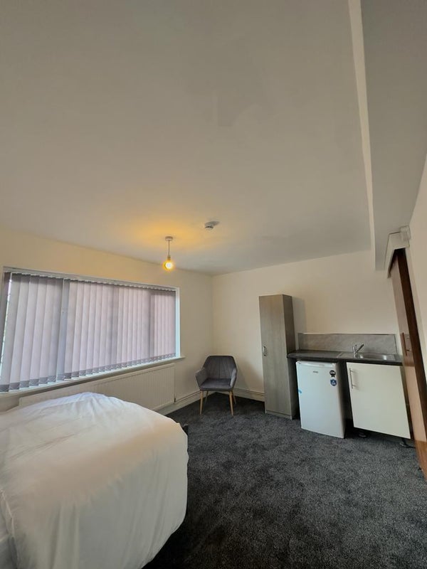 'New Bedsits available in Leicestershire ' Room to Rent from SpareRoom