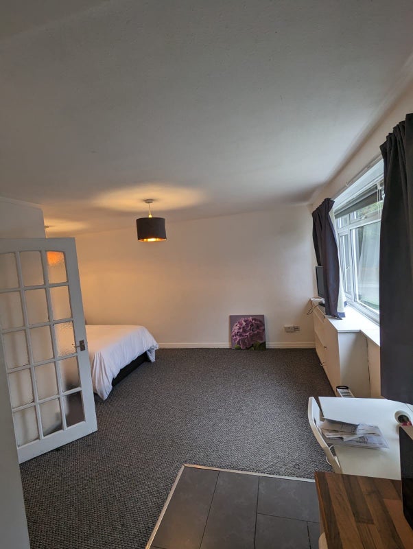 'Cosy Studio flat in Harborne ' Room to Rent from SpareRoom