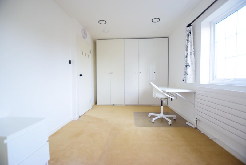 Photo 1: The room with large wardrobe