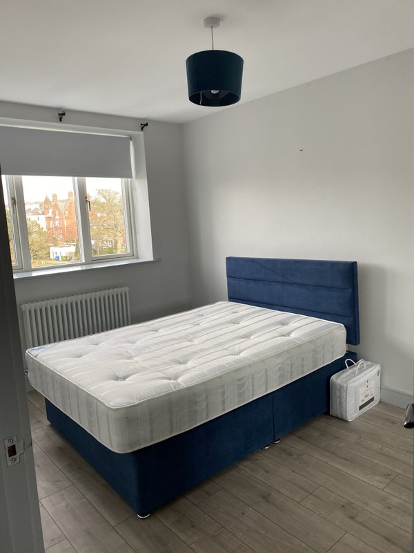 'Room for rent in Warrenpoint, Newry' Room to Rent from SpareRoom