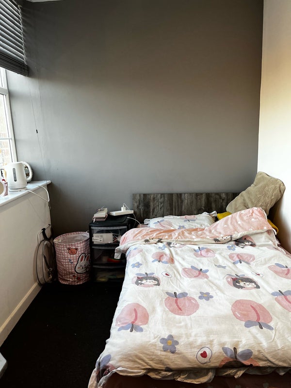 'Loughborough town center room' Room to Rent from SpareRoom