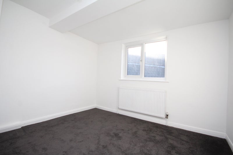 'Refurbished 1 Bed Flat Hackney Downs Avail Now' Room to Rent from