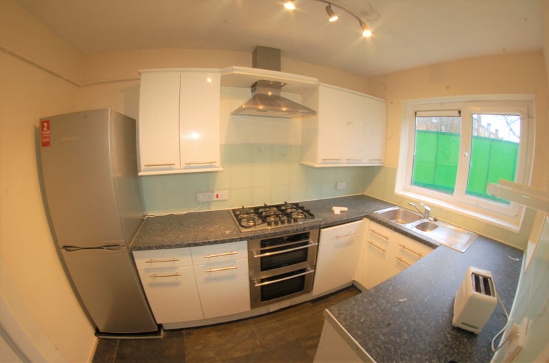 'Last room available Kilburn ' Room to Rent from SpareRoom