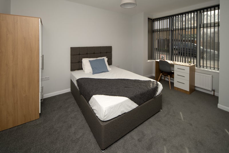 'Modern ensuite rooms' Room to Rent from SpareRoom