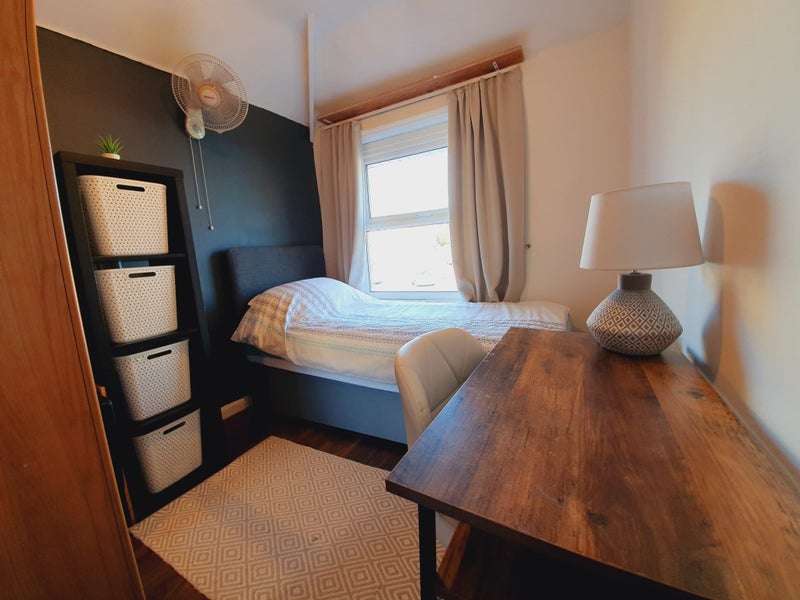 'Lovely Single Bedroom - Fully Furnished' Room to Rent from SpareRoom