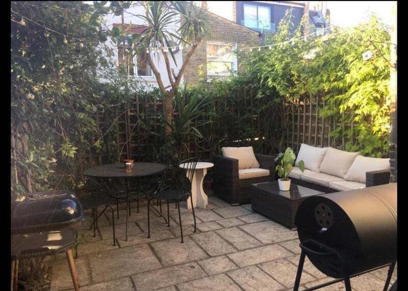 'Large room available in Brixton' Room to Rent from SpareRoom