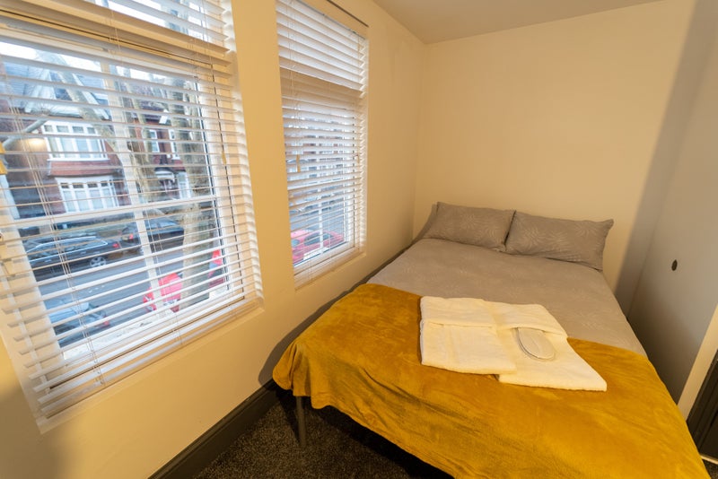 studio near Birmingham city centre! OFFER! ' Room to Rent from