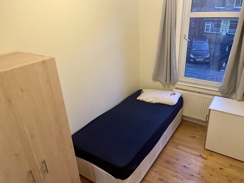 'Single room at Harrow Wealdstone' Room to Rent from SpareRoom