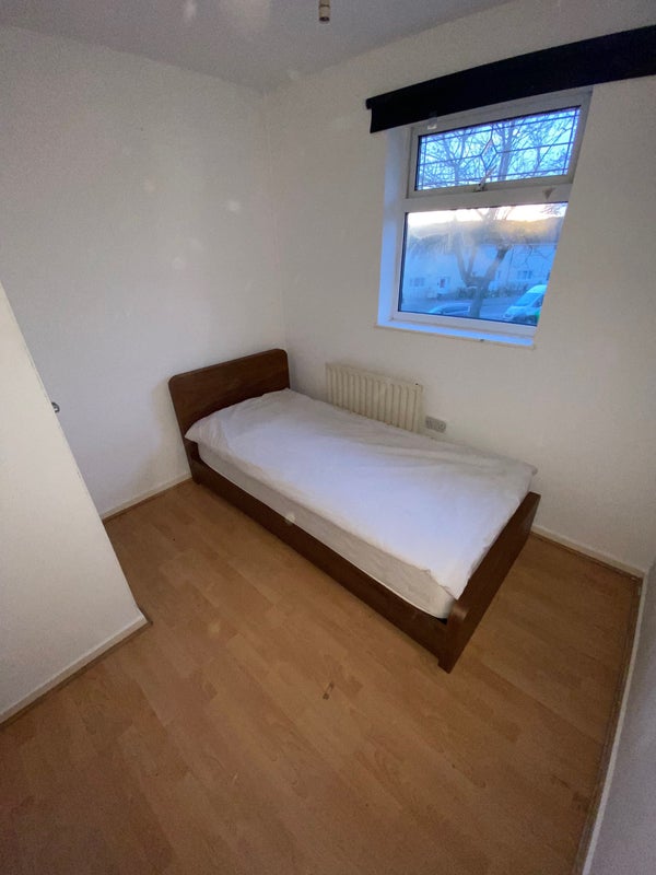 'Single room to rent in St Ann’s. ' Room to Rent from SpareRoom