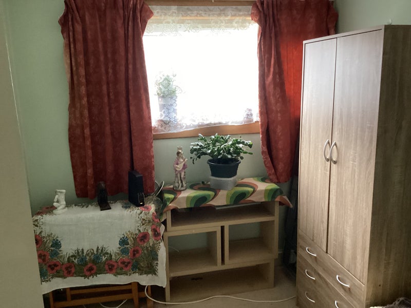 'Single room in famuly home.' Room to Rent from SpareRoom