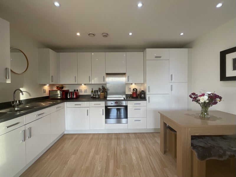 'Dbl room Battersea/Clapham Junction' Room to Rent from SpareRoom