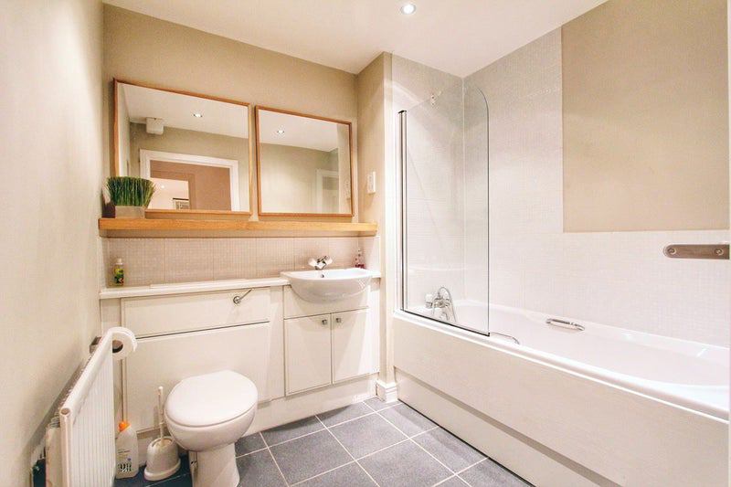 '£600pm riverside room near DLR and Elizabeth Line' Room to Rent from