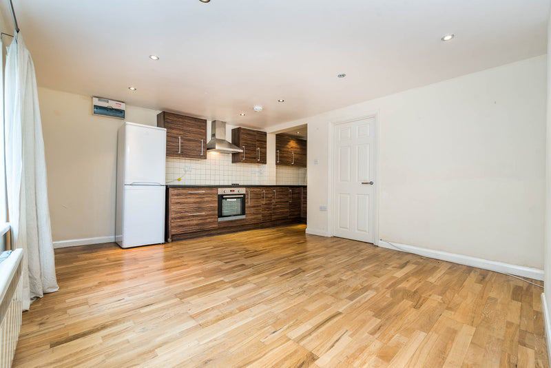 'Entire 2 bed flat in Highbury Islington ' Room to Rent from SpareRoom