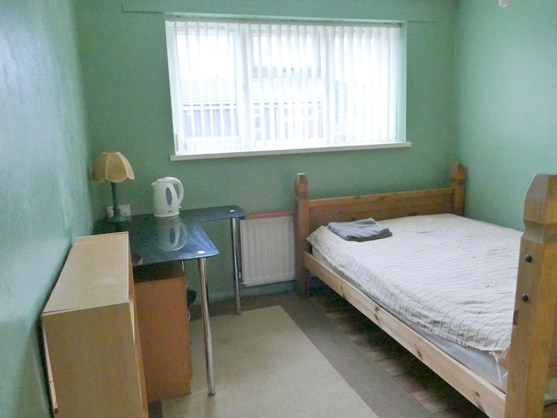 'Double room in Lordshill' Room to Rent from SpareRoom