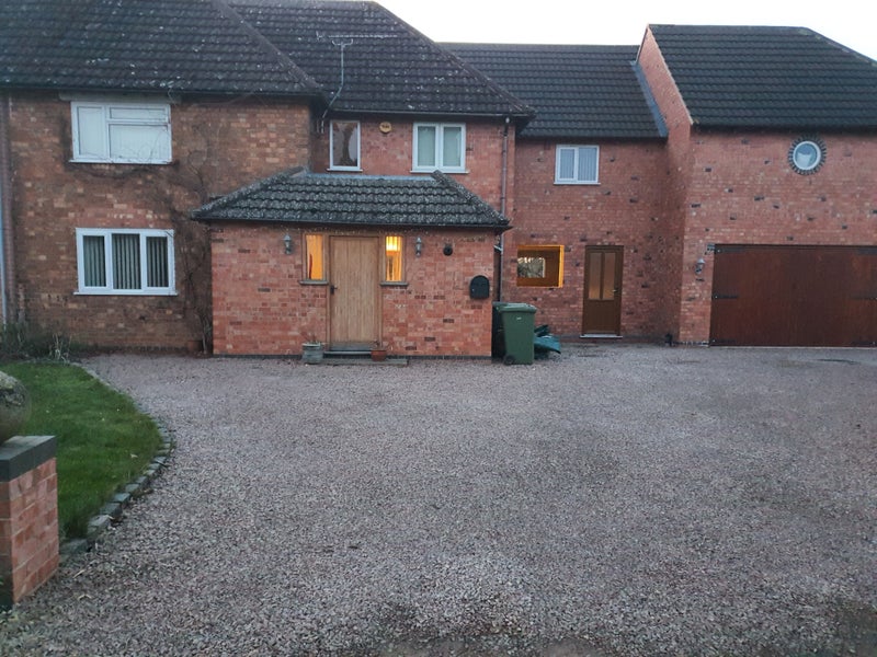 Photo 1: Available in the Offenham area