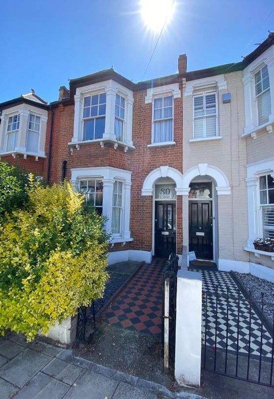 'Double Room in Sociable Balham House' Room to Rent from SpareRoom