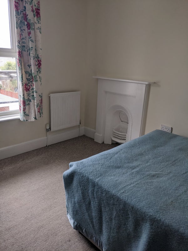 'Truro centre double room' Room to Rent from SpareRoom