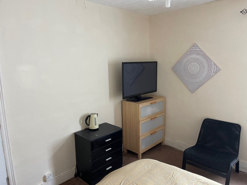 'Room to let porthcawl seafront ' Room to Rent from SpareRoom