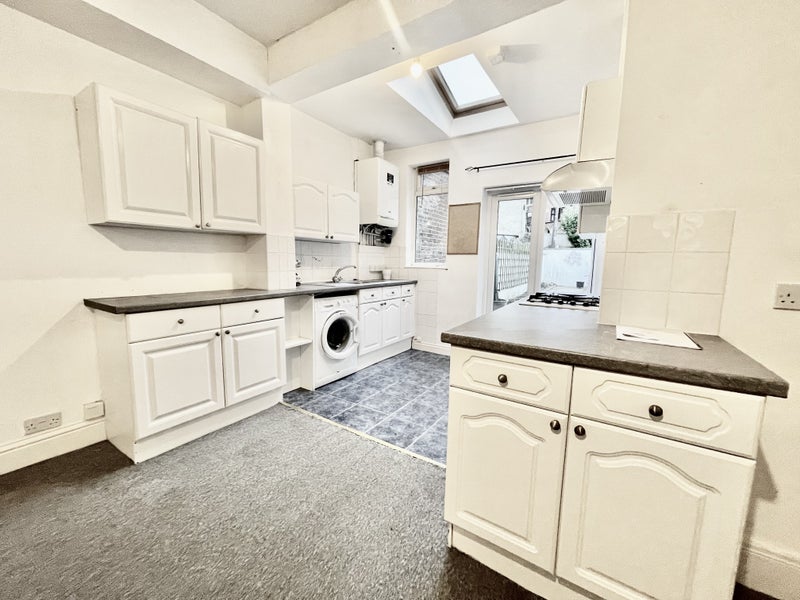 '1 Bed Garden Apartment in NR1 (6s)' Room to Rent from SpareRoom