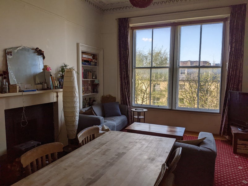 'Room for rent in central Edinburgh' Room to Rent from SpareRoom