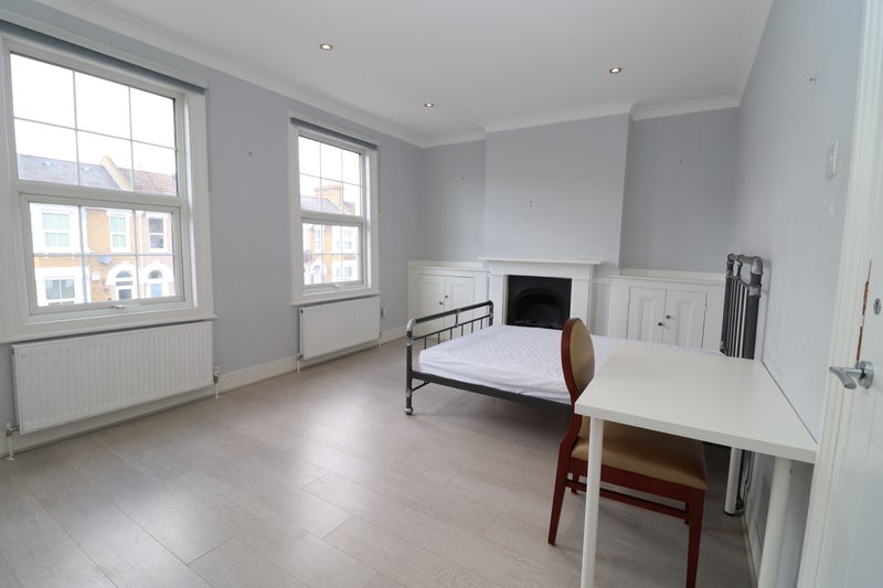 'New 5 Bed House Available In Catford!!! ' Room to Rent from SpareRoom