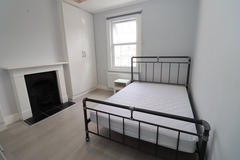 'New 5 Bed House Available In Catford!!! ' Room to Rent from SpareRoom
